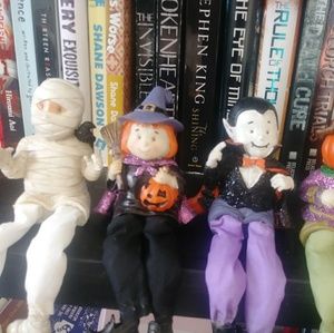 *SOLD* 4 Halloween Shelf Sitters